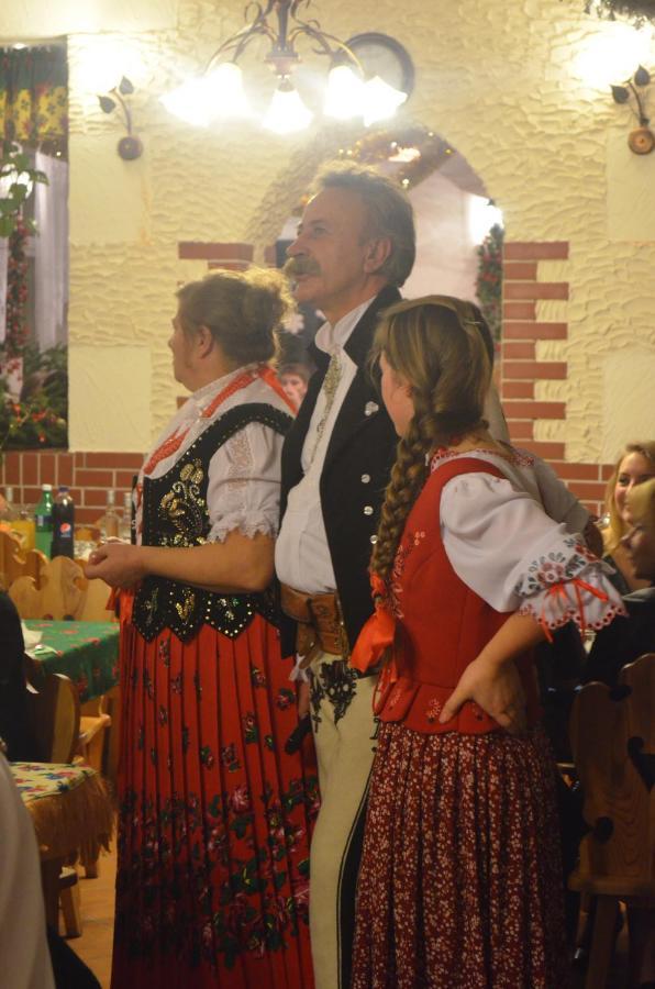 Ukazika Hotel Orawka Buitenkant foto