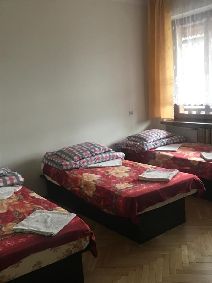 Ukazika Hotel Orawka Buitenkant foto
