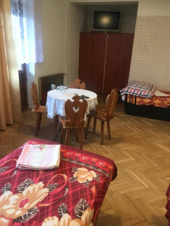 Ukazika Hotel Orawka Buitenkant foto